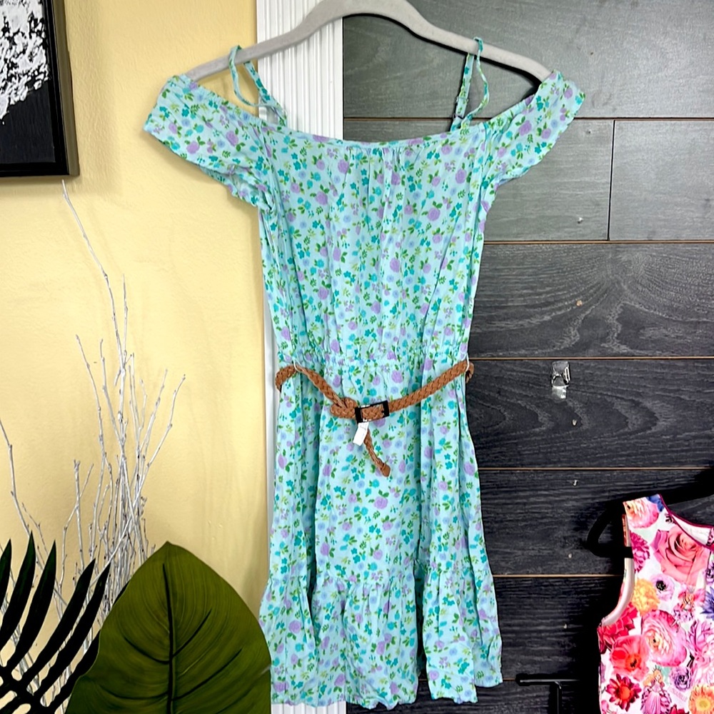 Children’s Place Off Shoulder Floral dress size M (7/8)